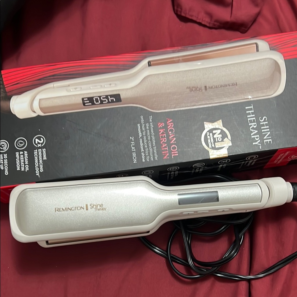 Remington Shine Therapy Hair Straightener